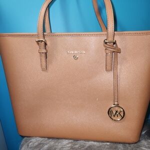 MICHEAL KORS TOTE
